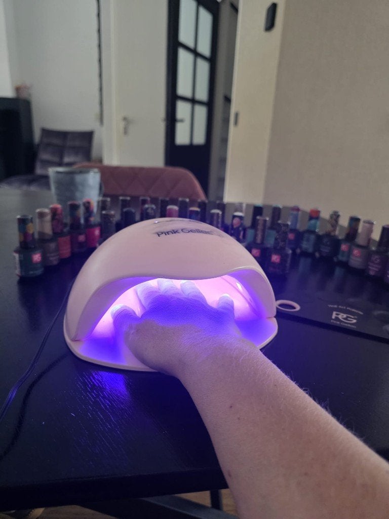 Pink Gellac Starterset te koop, Overige kleuren, Ophalen of Verzenden, Zo goed als nieuw, Handen en Nagels
