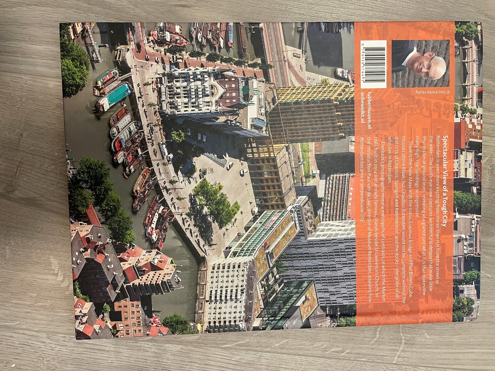 Spectaculair uitzicht op Rotterdam - Architectuurboek, Ophalen of Verzenden, Zo goed als nieuw, Architectuur algemeen