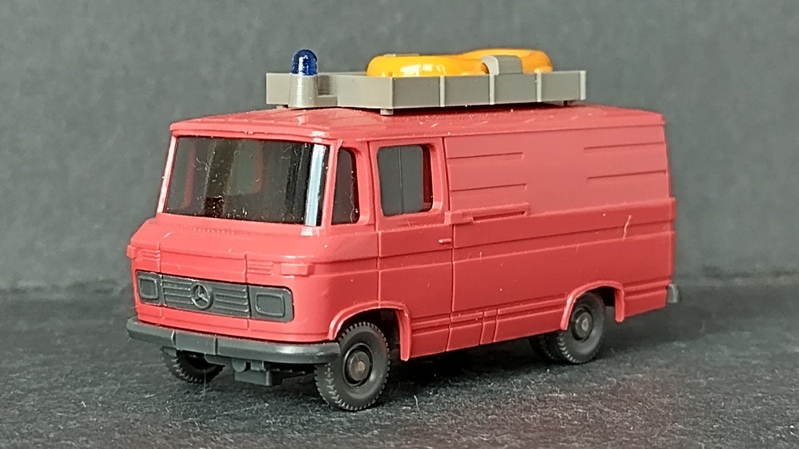 Mercedes Benz 406 Feuerwehr 1:87 H0 Wiking Pol, Verzenden, Wiking, M, Zo goed als nieuw
