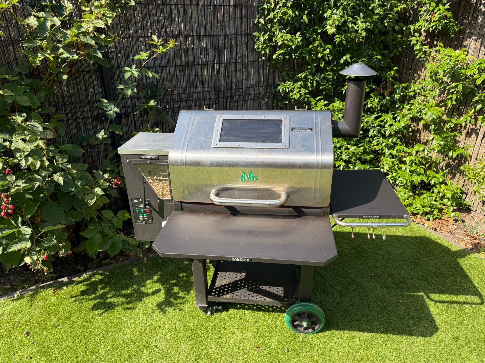 Green mountain grill pellet daniel boone icl pizza oven, Ophalen, Gebruikt