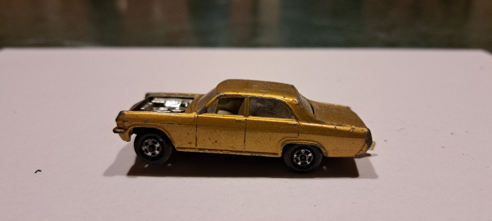 opel diplomat 1970 1:64 matchbox, Ophalen of Verzenden, Auto