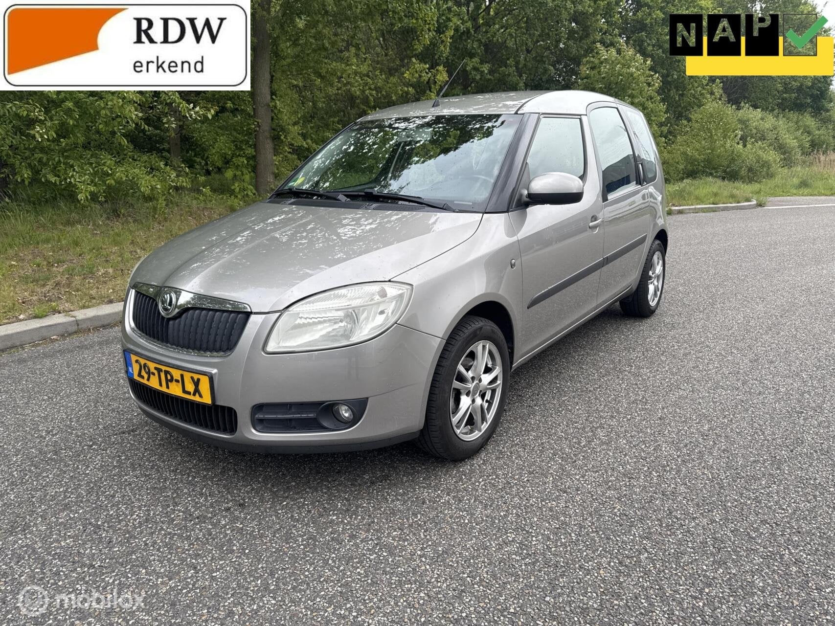 Skoda Roomster 1.4-16V Comfort climate en cruise control, Voorwielaandrijving, Gebruikt, 4 cilinders, Roomster