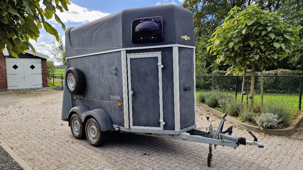 Humbauer 1½ paards paardentrailer in prima staat, Dieren en Toebehoren, Ophalen, Gebruikt, Polyester, 1½-paards trailer