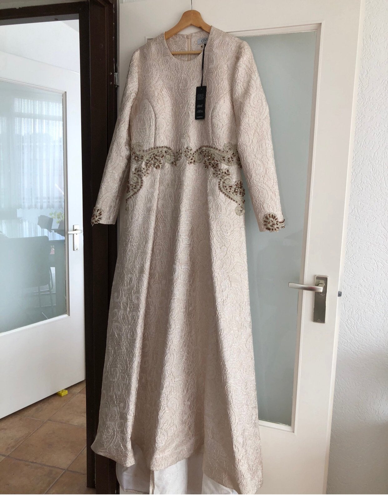 Nieuwe jurk maat 44, Kleding | Dames, Ophalen of Verzenden, Zo goed als nieuw, Zwart, Trouwjurk
