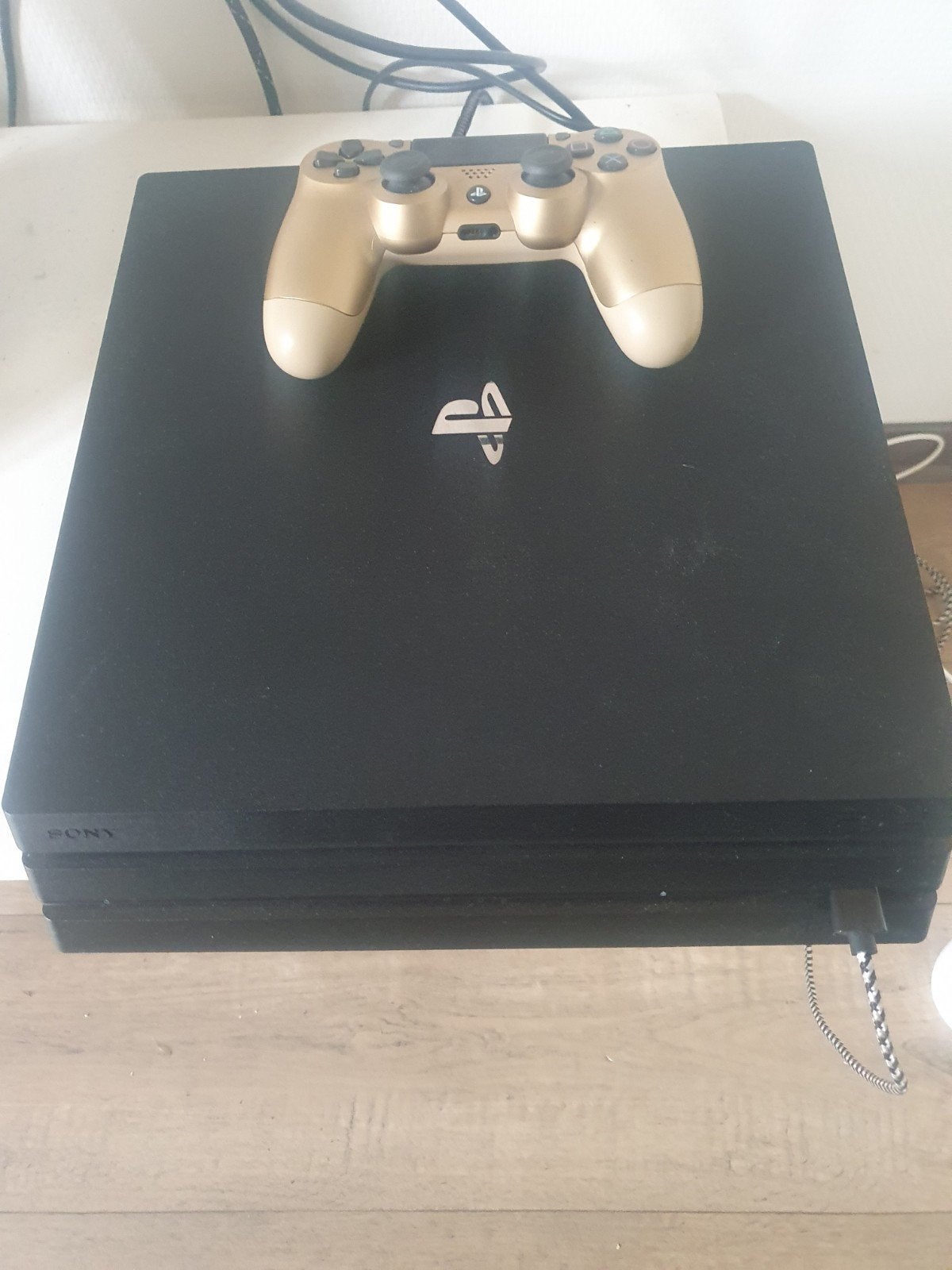 playstation 4 pro 1 tb, Ophalen, Met games, Zo goed als nieuw, 1 TB
