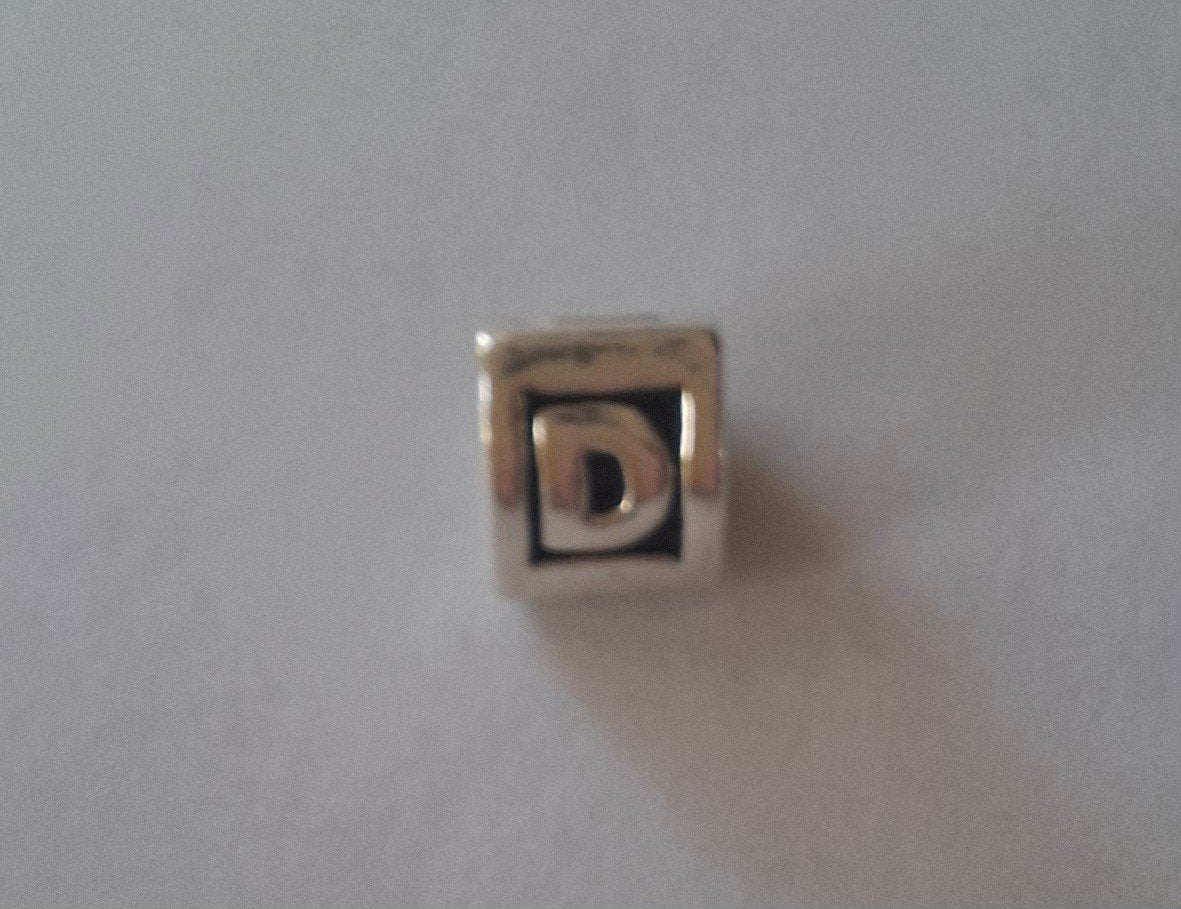 Pandora bedel letter D, Pandora, Ophalen of Verzenden, Zo goed als nieuw, 1 bedel