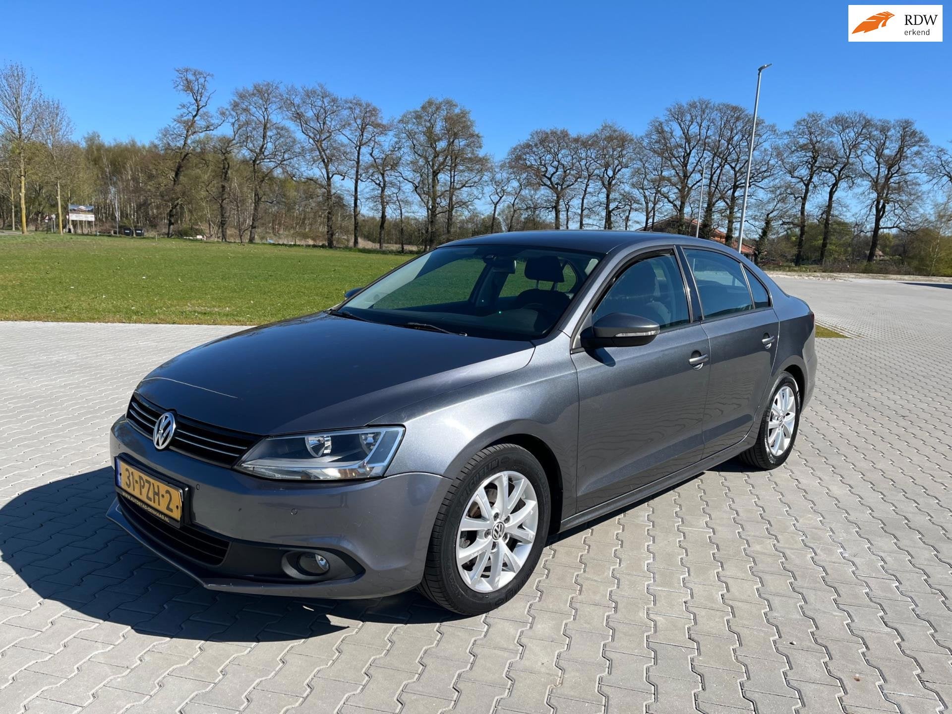 Volkswagen Jetta 1.2 TSI Comfortline, Auto's, Voorwielaandrijving, Euro 5, Stof, Gebruikt