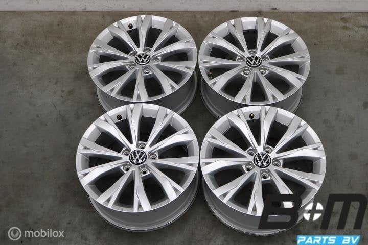 ORIGINEEL! 17 inch velgen Audi VW Tiguan 5NA! 5NA601025, Auto-onderdelen, Gebruikt, Velg(en), 17 inch, Personenwagen