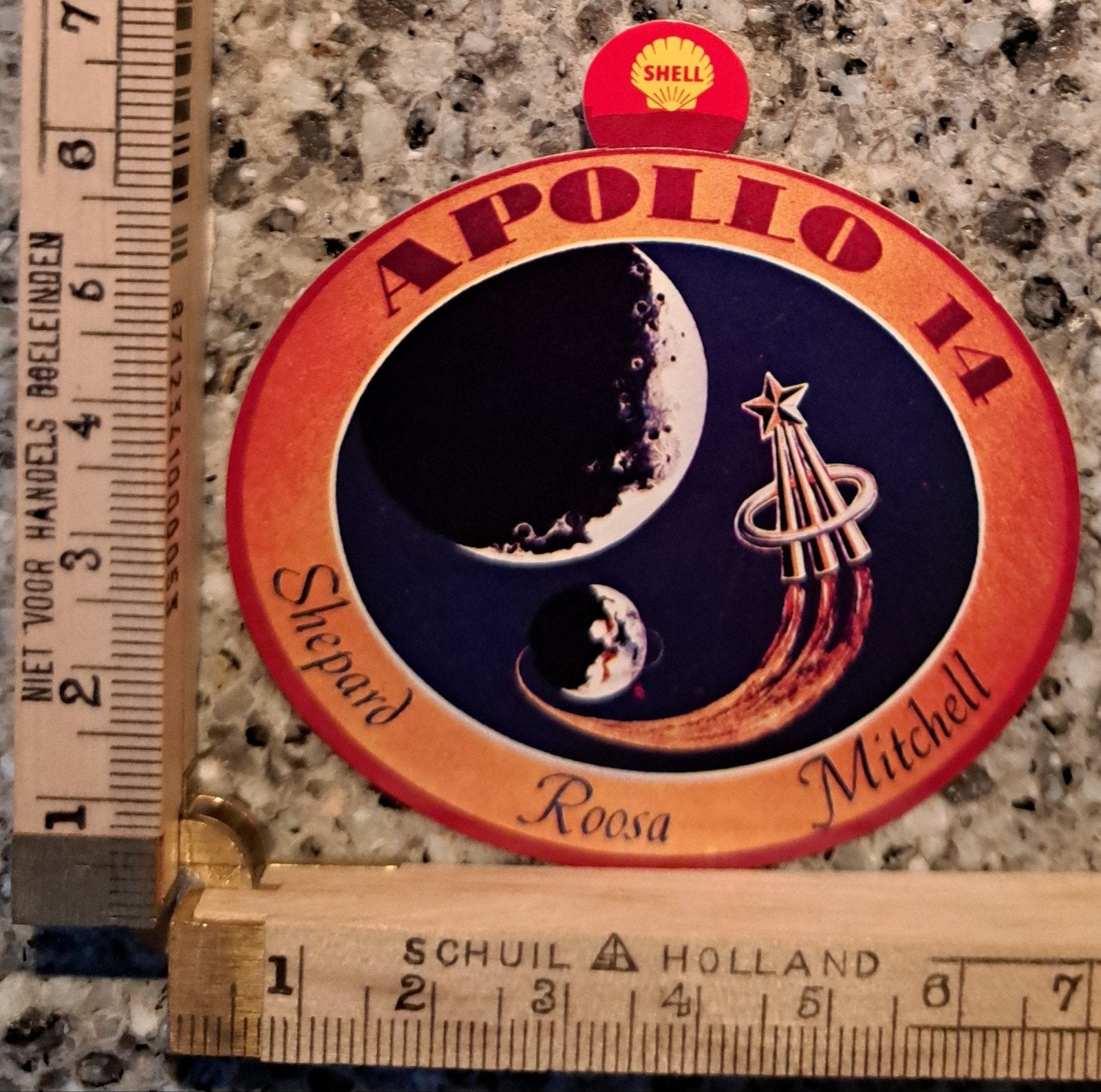 Vintage sticker Shell spaceshuttle ruimtevaart Apollo 14, Ophalen of Verzenden, Zo goed als nieuw