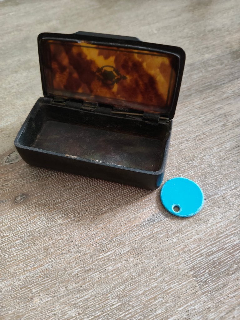 0826 19e eeuws schildpad snuffeldoosje, Antiek en Kunst, Antiek | Overige Antiek, Verzenden