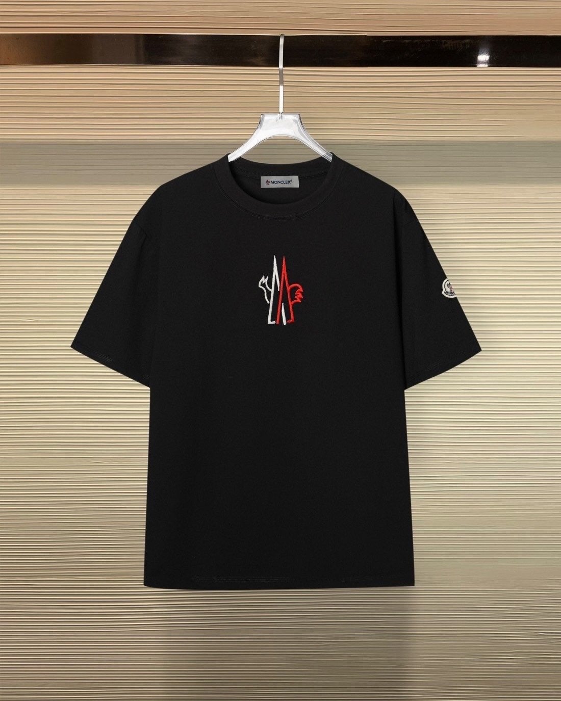 Zwart Moncler T-shirt - 100% Katoen, Zeer Goede Kwaliteit, Ophalen, Zo goed als nieuw, Overige maten, Zwart