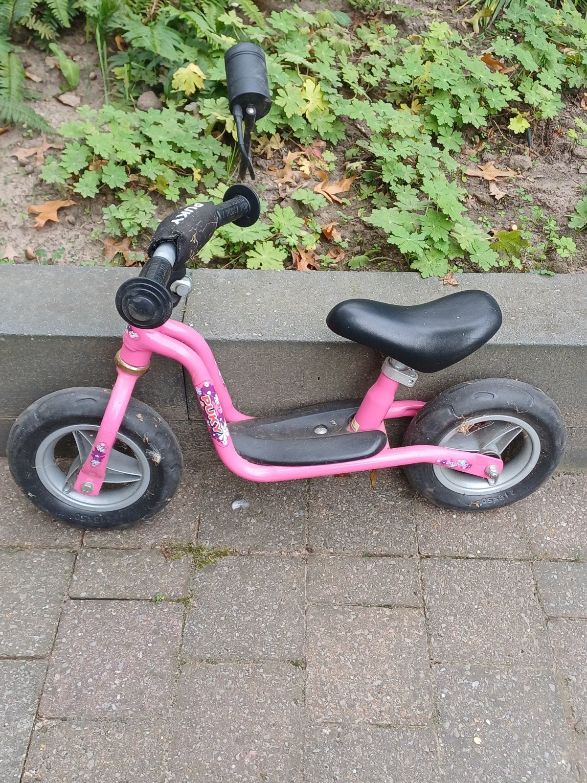 Puky loopfiets roze met harde banden, Ophalen, Gebruikt, Loopfiets