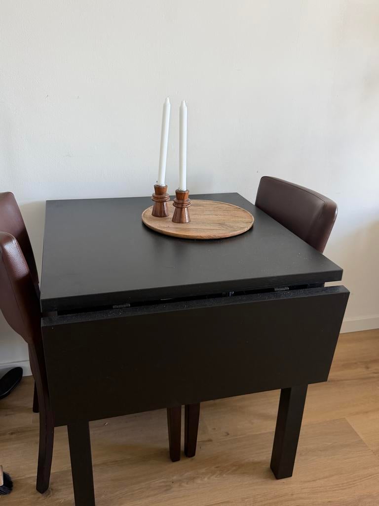 Eettafel met 2 horeca stoelen - Compact en stijlvol, Ophalen, Gebruikt, Vierkant, Tot twee personen