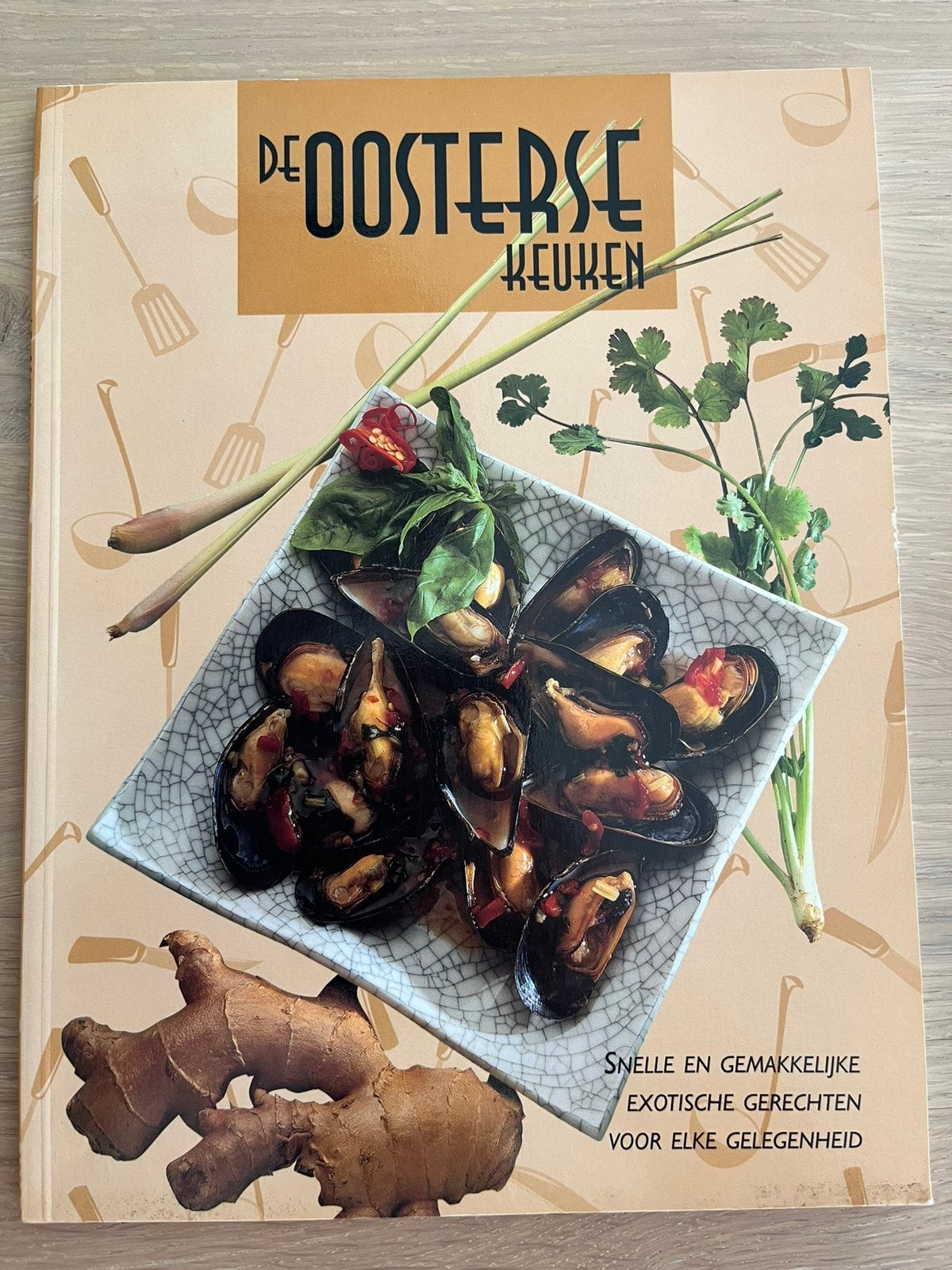 Stapeltje kookboeken divers, Verzenden, Gelezen, Azië en Oosters