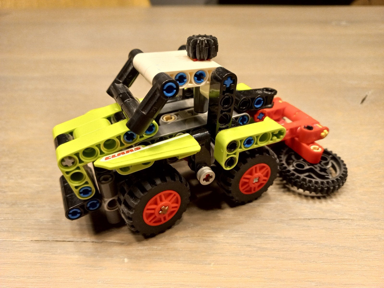 Lego Technic Mini Claas Xerion 42102, Lego, Ophalen of Verzenden, Zo goed als nieuw, Technic