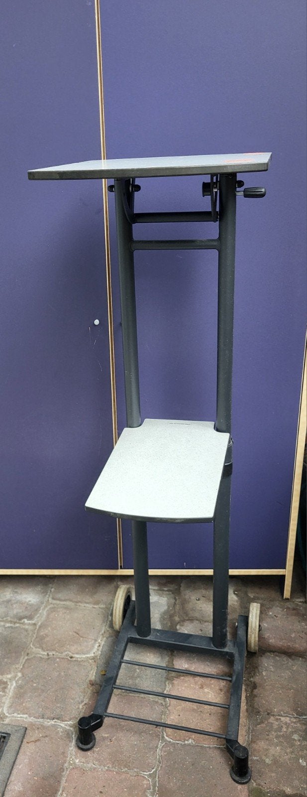 Projectorstandaard / Beamertafel op wielen, Audio, Tv en Foto, Ophalen, Gebruikt, Beamertafel