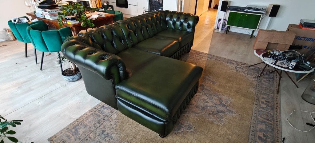 Groen leren Chesterfield hoekbank met chaise longue, Chesterfield, Driepersoons, 75 tot 100 cm, Zo goed als nieuw