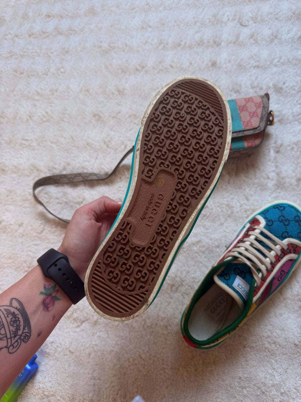 sneakers en tas set - Maat 40, Kleding | Dames, Schoenen, Ophalen of Verzenden, Zo goed als nieuw, Sneakers of Gympen