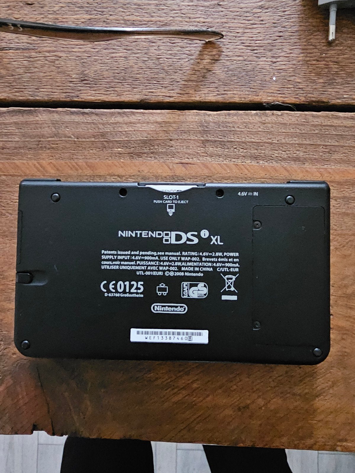 Groene Nintendo DSi XL met oplader, Spelcomputers en Games, Spelcomputers | Nintendo DS, Ophalen of Verzenden