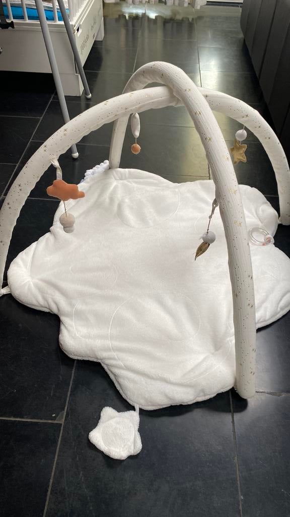 Speelkleed met boog, Ophalen, Zo goed als nieuw