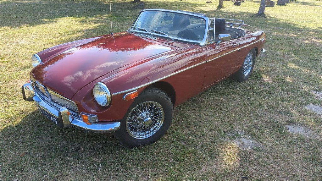 MG B