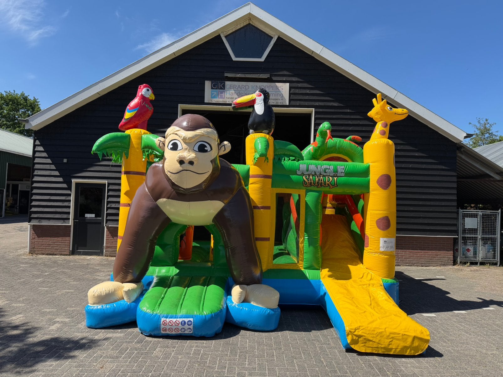 Springkussen te huur multiplay Safari met glijbaan, Hobby en Vrije tijd, Feestartikelen | Verhuur, Ophalen of Verzenden, Gebruikt