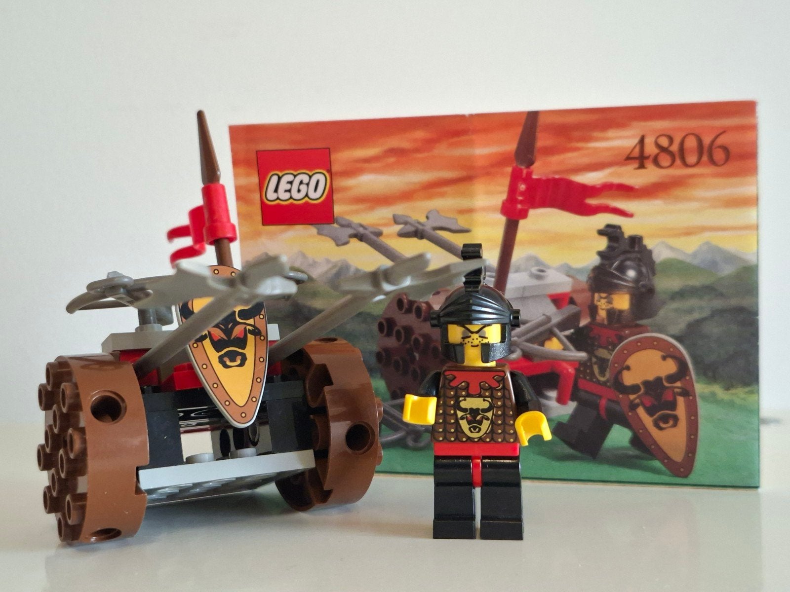 LEGO Castle, Knights' Kingdom set, 4806 Axe Cart, Kinderen en Baby's, Ophalen of Verzenden, Zo goed als nieuw, Complete set, Lego