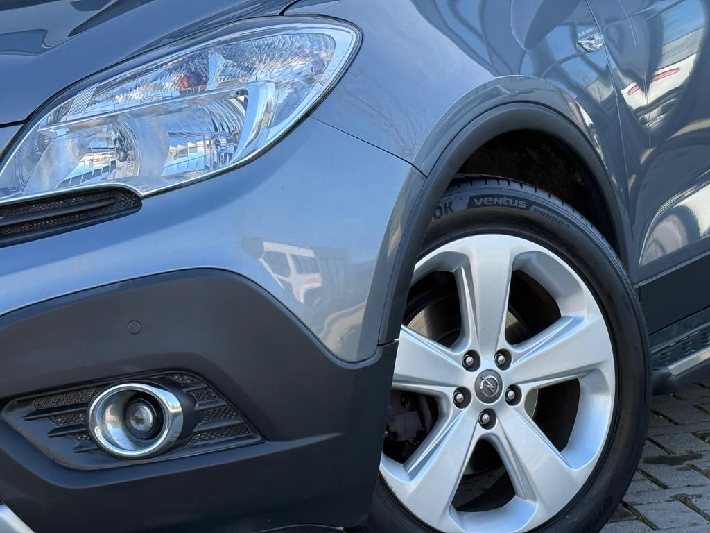 Opel Mokka 1.6 Cosmo / NAVI / NIEUWE DB / TREKHAAK / PDC, Auto's, Euro 5, 15 km/l, Gebruikt, 4 cilinders