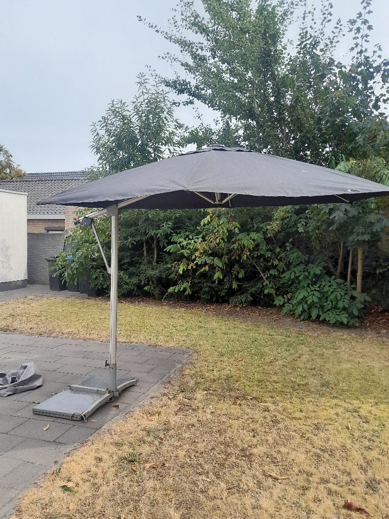 Doppler Zweefparasol (2,50m), Tuin en Terras, Ophalen, Gebruikt, Kantelbaar, 2 tot 3 meter