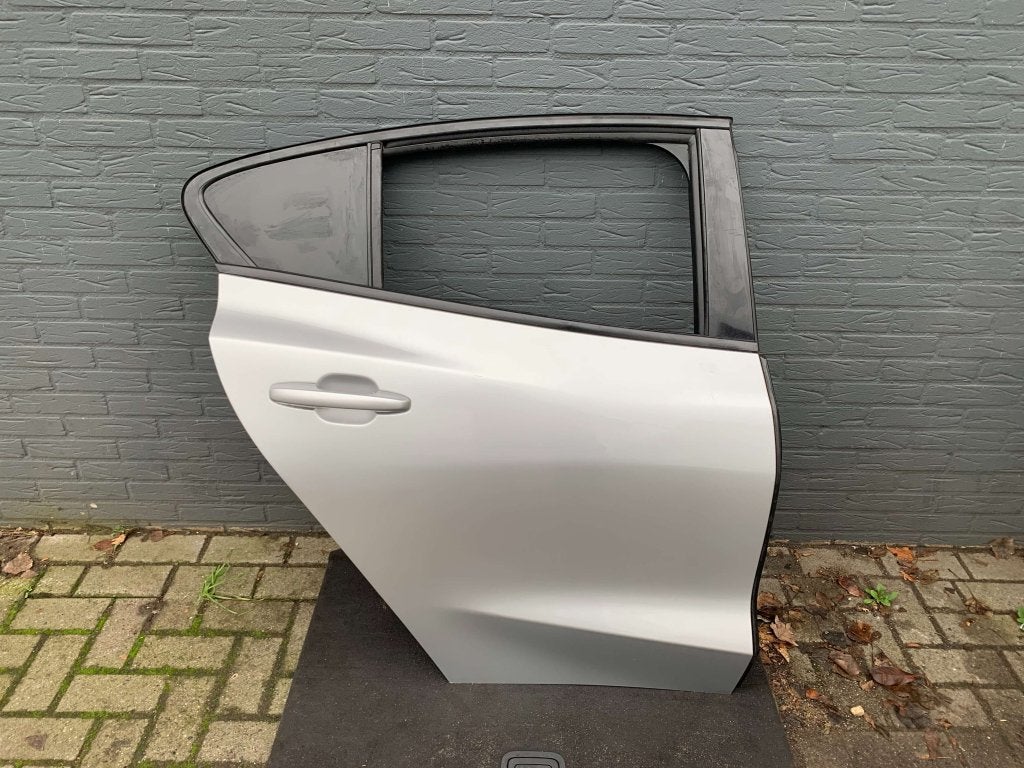 Ford Focus MK4 2020 portier deur rechts achter COMPLEET!, Gebruikt, Deur, Niet ingevuld, Achter