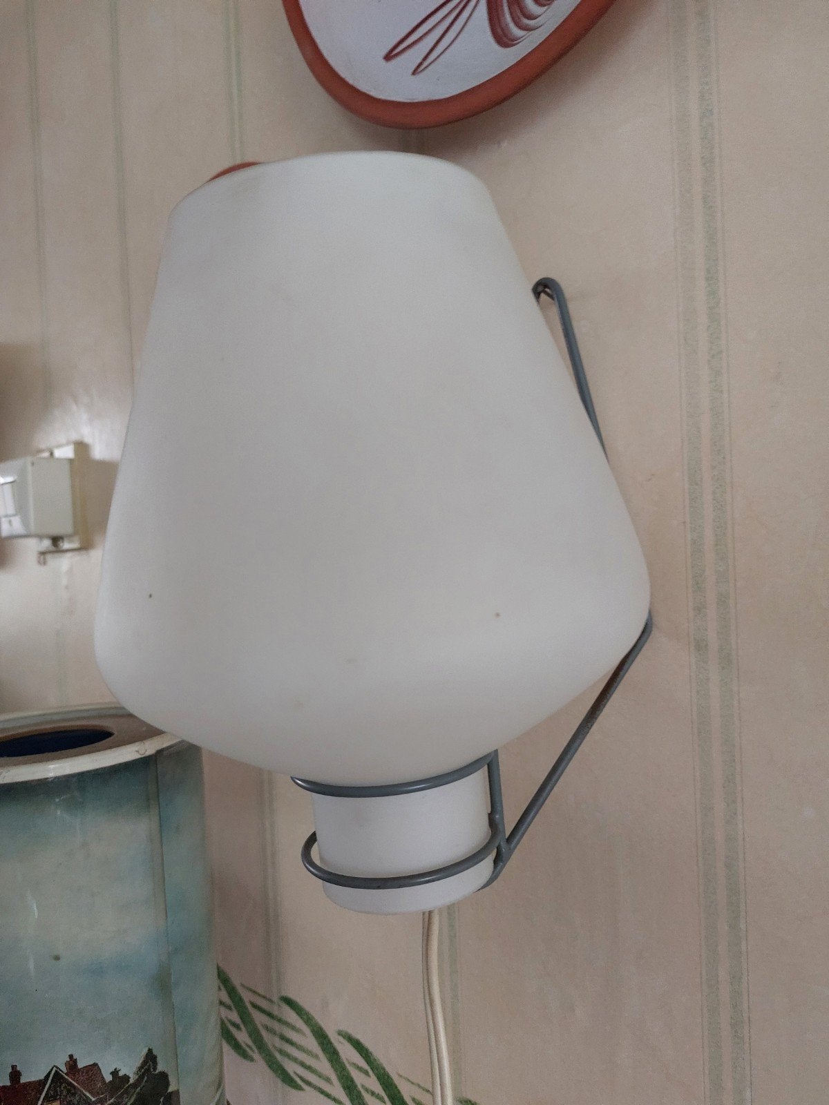 Vintage Philips Louis Kalff NX 54 wandlamp met melkglas kap, Philips, Glas, Gebruikt, Met schakelaar