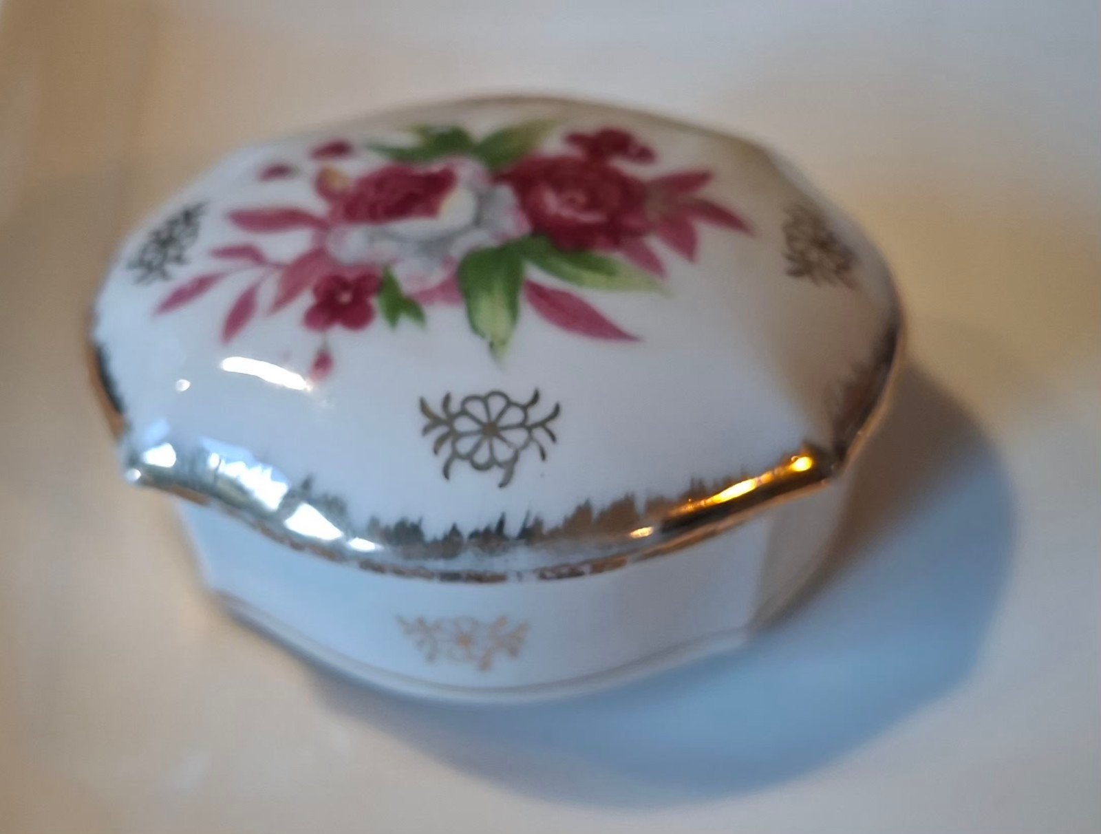 Antiek Rosenthal Versailles Porseleinen Doosje (1891-1906), Overige materialen, Ophalen of Verzenden, Dame, Kleiner dan 17