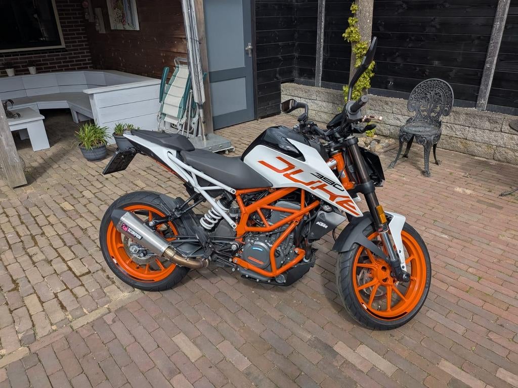 KTM Duke 390 - A2 motor, Motoren, Particulier, Minimaal motorrijbewijs A2, 12 t/m 35 kW, Naked bike