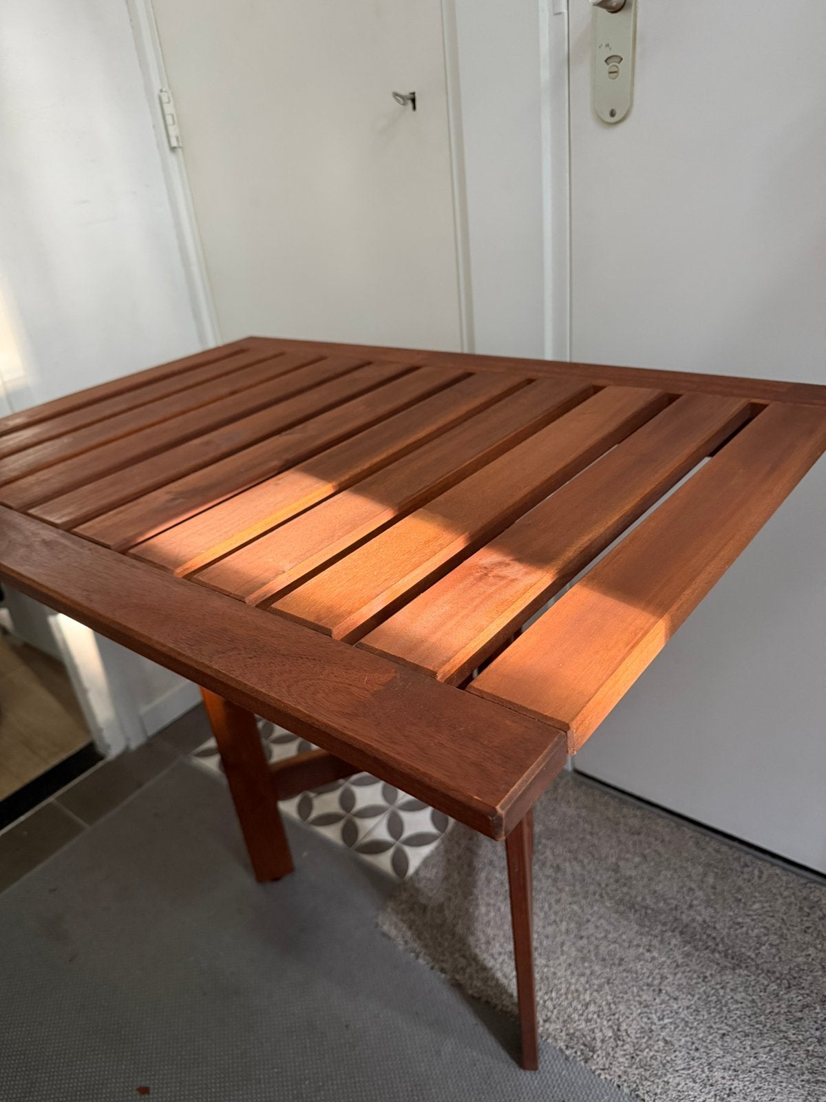 Balkon tafel IKEA, Ophalen, Zo goed als nieuw, Rechthoekig, Hout