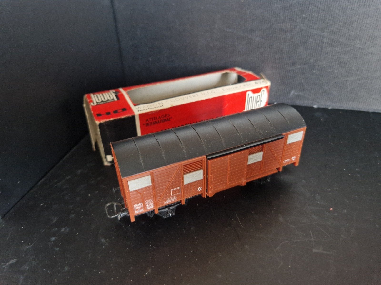 Jouef H0 Gesloten Goederenwagon met Originele Doos, Hobby en Vrije tijd, Gebruikt, Gelijkstroom, Jouef, Wagon