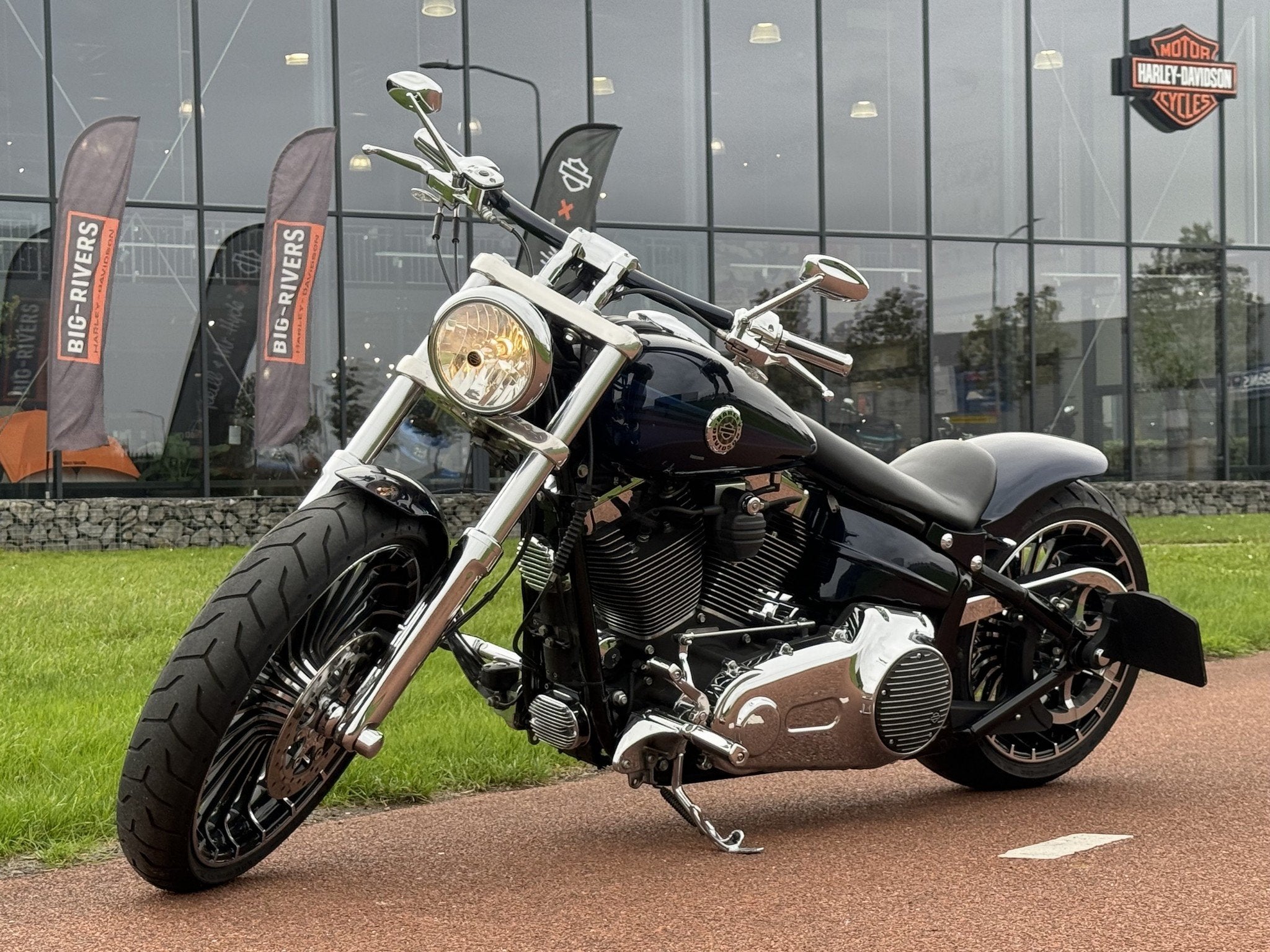 Harley-Davidson FXSB103HDI (bj 2013), Motoren, 1690 cc, Overig, Laan van Vredenoord 33
2289 DA  Rijswijk ZH, NL, ABS