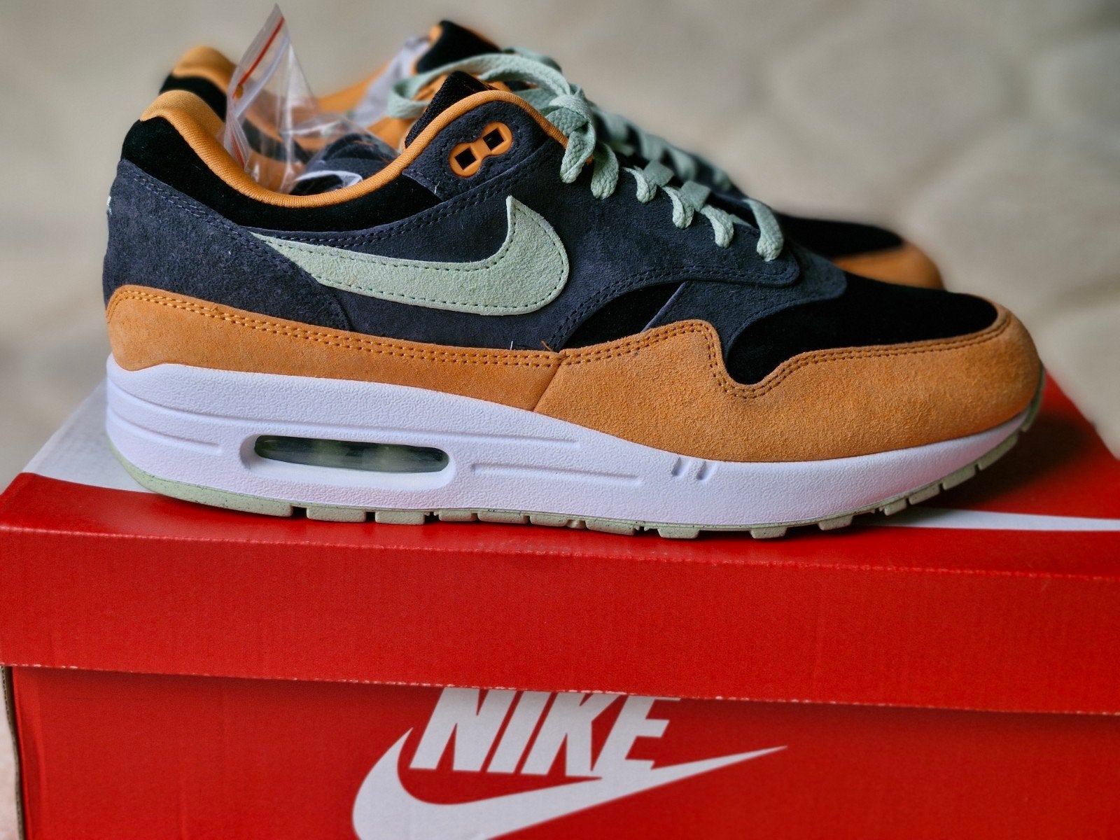 Nike air max 1 Ugly duckling Honeydew 43, Kleding | Heren, Schoenen, Overige kleuren, Nike, Nieuw, Ophalen of Verzenden