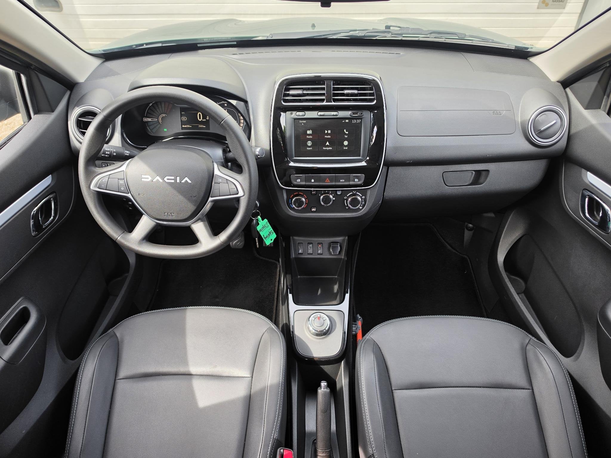 Dacia Spring Expression 27 kWh / 1e Eigenaar / SOH 92% / Ach, Auto's, Dealer onderhouden, Gebruikt, 92 %, Parkeersensor