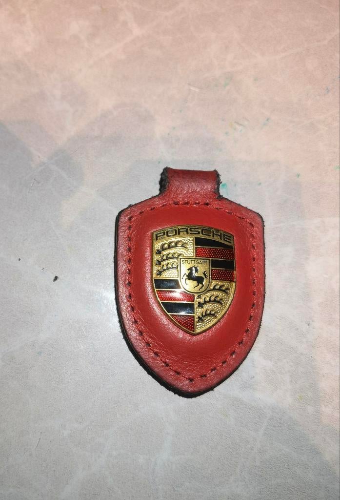 Gebruikt origineel porsche sleutelhanger vanuit porsche deal, Verzamelen, Sleutelhangers, Ophalen of Verzenden, Gebruikt, Merk