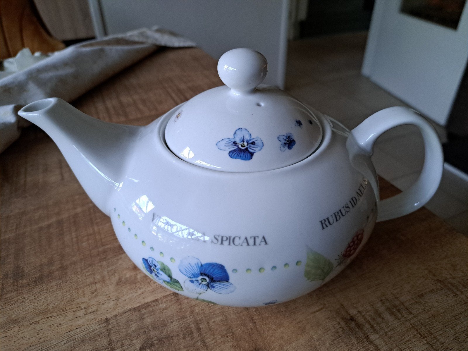 Marjolein Bastin theepot in nieuwstaat, Overige typen, Ophalen of Verzenden, Zo goed als nieuw, Overige stijlen