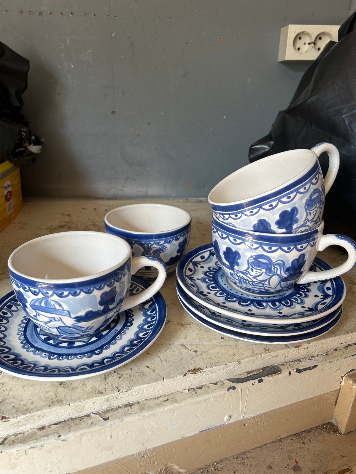 Blond Amsterdam. Delfts Blauw mok/ kom met schotel., Verzenden, Zo goed als nieuw, Aardewerk, Kop(pen) en/of Schotel(s)