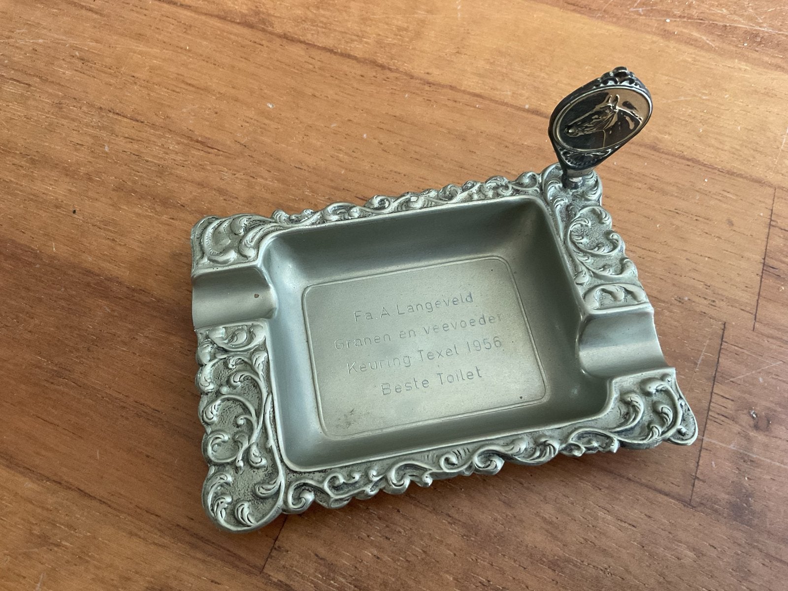 Vintage Asbak met Paardenmotief - Keuring Texel 1956, Ophalen of Verzenden
