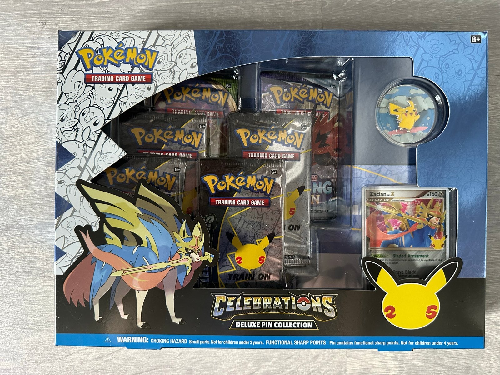 Pokémon Celebrations Deluxe Pin Collection Zacian - Nieuw, Hobby en Vrije tijd, Verzamelkaartspellen | Pokémon, Verzenden, Nieuw