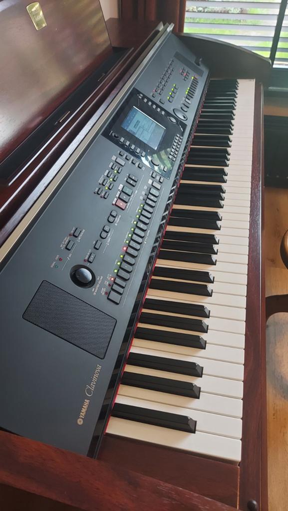 Yamaha CVP 305 Clavinova (Mahoganie) digitale piano, Ophalen, Gebruikt, 88 toetsen, Yamaha