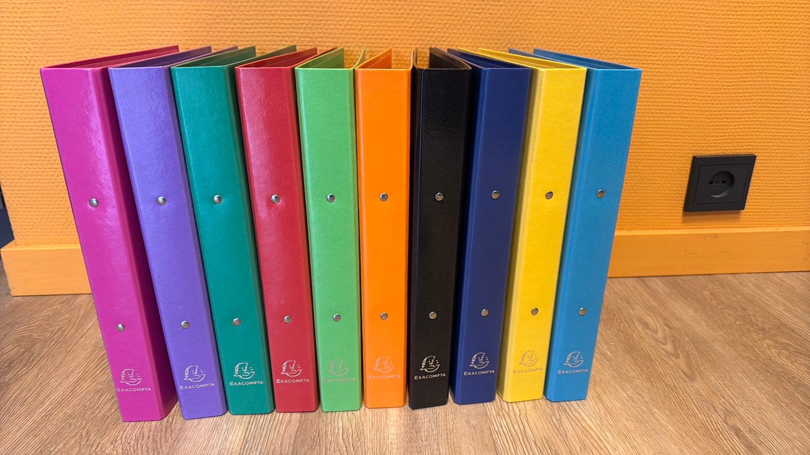 10st, nieuwe A4 klappers verschillende kleuren- 2-rings, Diversen, Ophalen of Verzenden, Nieuw