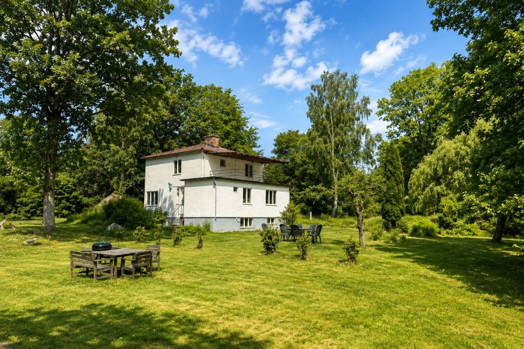 Vrijstaande woning met 1.6 ha eigen tuin/bos (Zuid - Zweden), Huizen en Kamers, Buitenland, 200 m², Värlebo, 5 kamers, Verkoop zonder makelaar