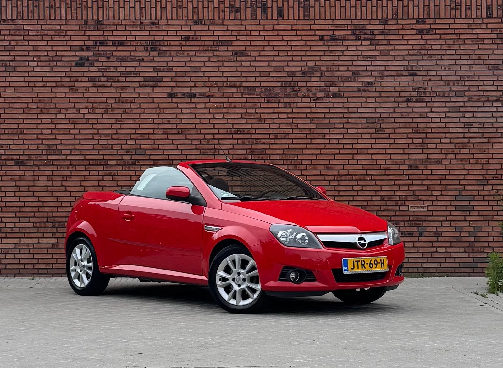 ✅Opel Tigra 1.4 16 Enjoy, New APK, Elektr. Pakket, gepolijst, Auto's, Opel, Voorwielaandrijving, Euro 5, 4 cilinders, Cabriolet