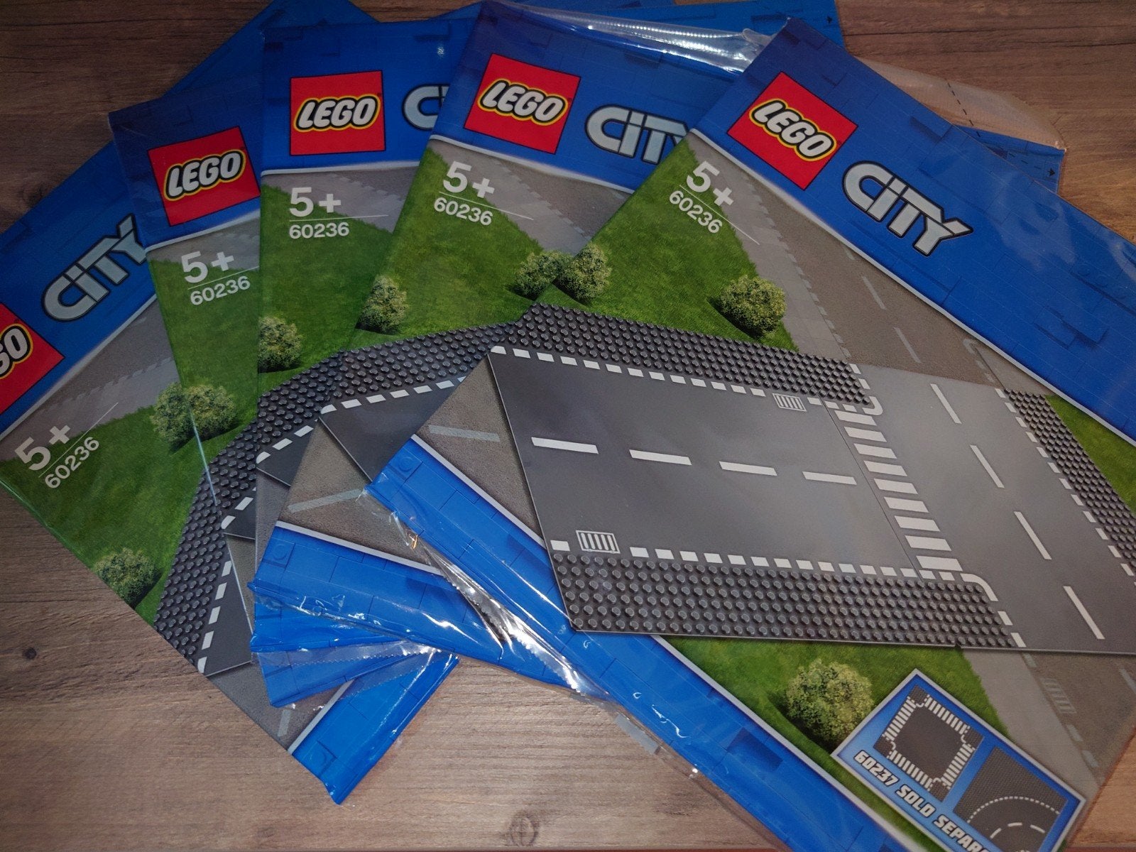 Lego 60236 5x, Kinderen en Baby's, Speelgoed | Duplo en Lego, City, Lego, Nieuw, Ophalen of Verzenden