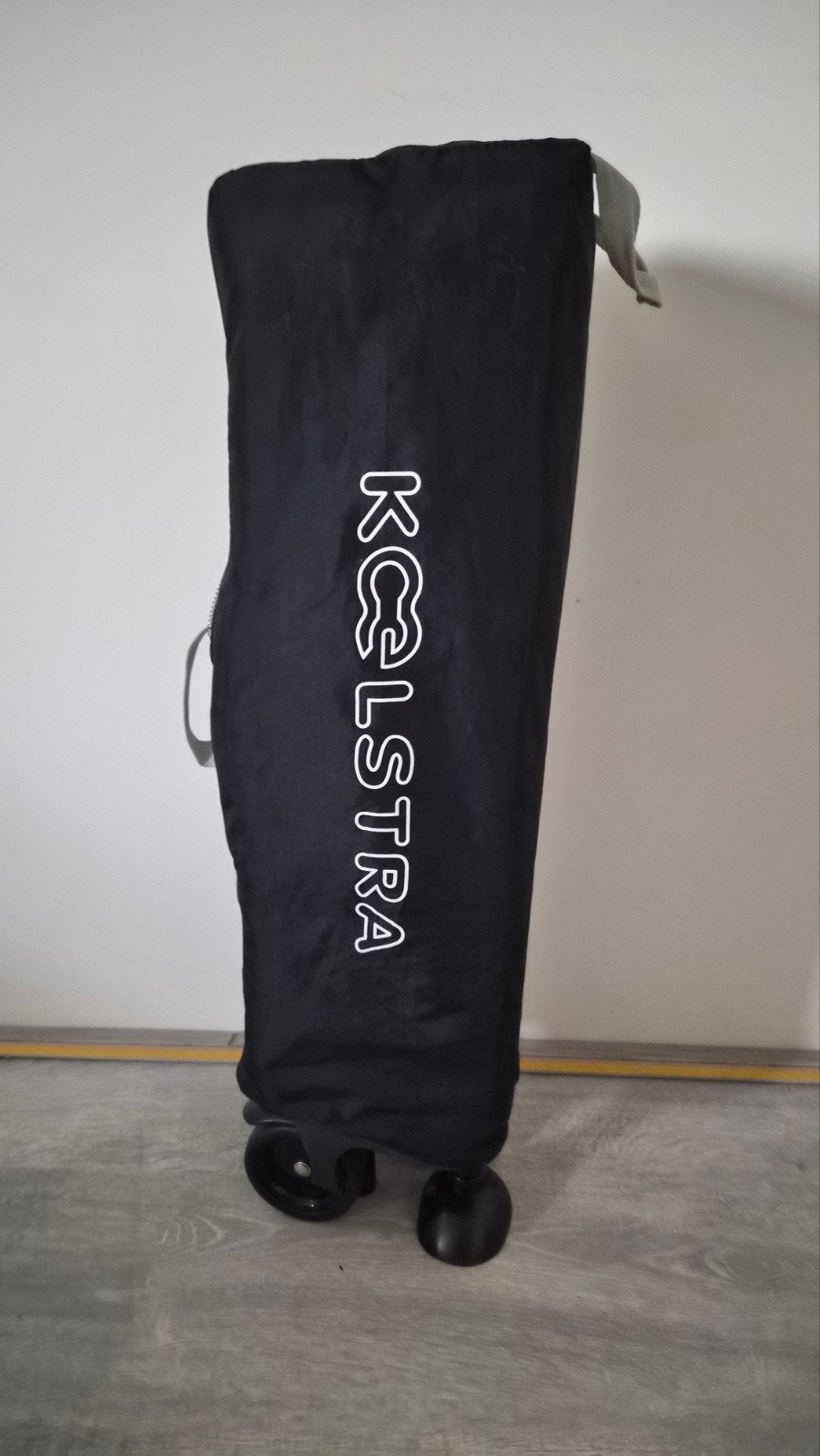 Koelstra babybedje - Compact en handig reisbedje, Gebruikt, Zwart, Reisbedje, Stof
