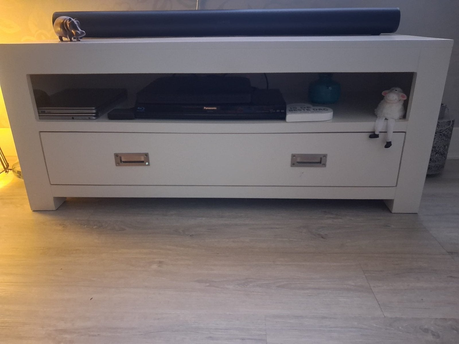 Wit tv meubel tv kast, Ophalen, 100 tot 150 cm, Zo goed als nieuw, Minder dan 100 cm